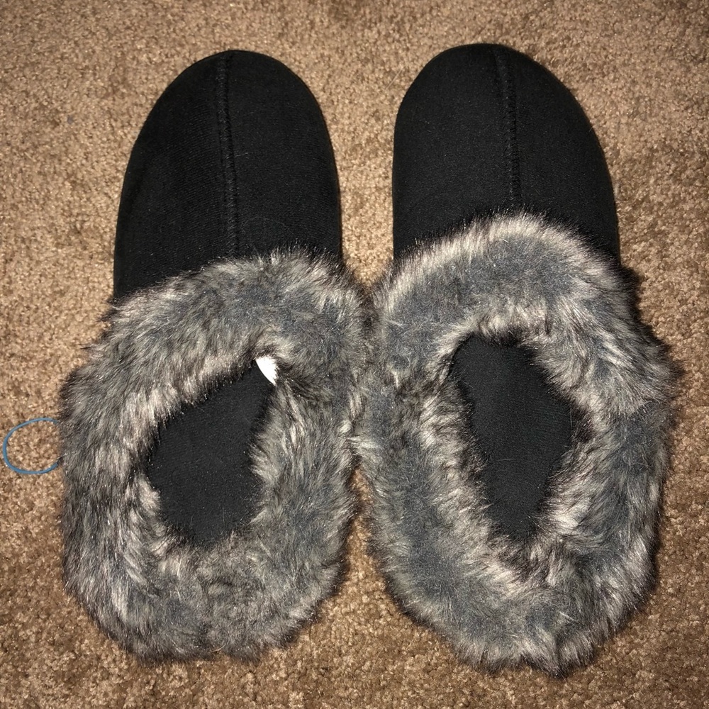 BRAND NEW HARD SOLE HOUSE SHOES